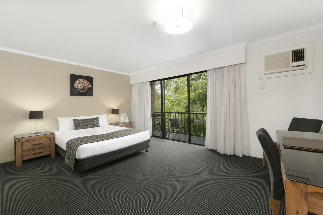 Mt Ommaney 4*